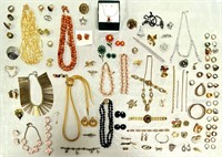 Vintage Jewelry & Jewelry Sets