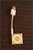 Apple 4th Gen. iPod Shuffle W/2GB Space