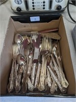Quantity of cutlery