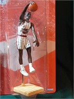 1997 Starting Lineup Hakeem Olajuwon figure