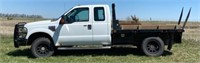 2008 Ford F250 4x4 w/B&W Bale Spike Bed