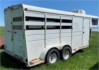 1996 CM 16' Horse Trailer w/Tack Room