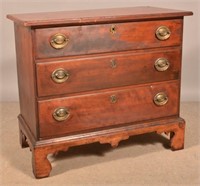 Chippendale/Hepplewhite Cherry Chest of Drawers.