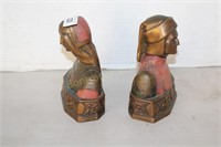 2 BUST BOOK ENDS