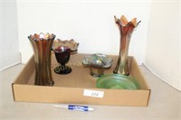 GROUPING OF CARNIVAL GLASS VASES