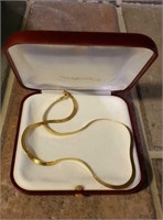 Gold herringbone necklace