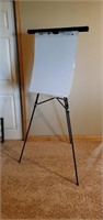 Easel, table top post it notes