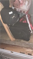 Luggage set, sleeping bag, 2 full comforters