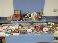 LARGE LOT OF CHRISTMAS COLLECTIBLES & DECOR.: