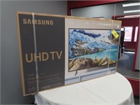 Samsung 65" UHD TV 7 Series RU7100 (NEW IN BOX)