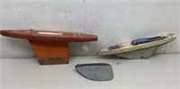 * Vtg Pond Sail boats 20" and 18" Wood w/ metal