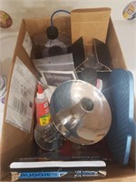 Estate Lot of Misc Items (kitchen)