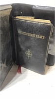 Remembrance miniature bible book w case 1953