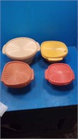 4 vintage tupperware containers