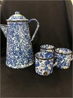 Agate Teapot & Mugs