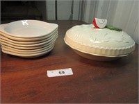 Small Plates and Pie Carrier