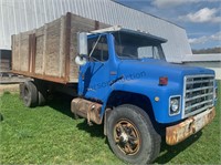 1981 International 16ft. 9V5 Dump Truck