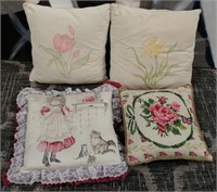 11 - LOT OF 4 LOVELY ACCENT PILLOWS