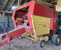 New Holland 855 Baler