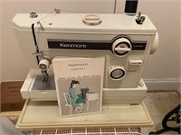 Vintage Kenmore Model 1570 Zig Zag Sewing Machine