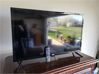 onn. 32" HD - Roku Smart LED TV