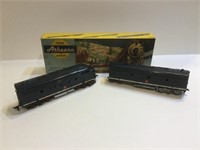 Athearn HO Missouri pacific engine car and box