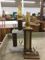 2 corn trophies