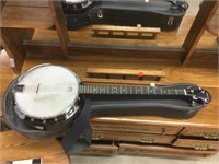 Remo/Antares banjo and case.