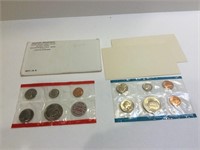 1971 P & D mint sets