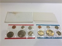 1976 P & D mint set w/ Ike dollars