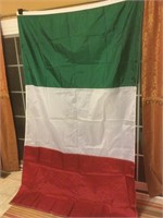 8’ by 4 1/2’ Italian flag