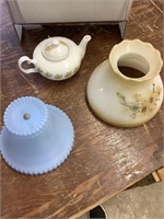 Glass tea pot and 2 lamp shades
