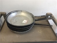 4X FRYING PAN 12"