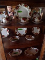 Lot of Old Country Roses  Dishes