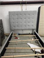 Queen New Haven Upholstered Bed