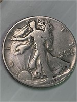 1940 Walking Liberty Silver Half Dollar