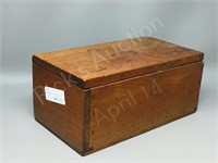 vintage trinket box-  5" x 7" x 12"