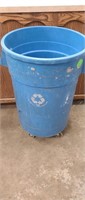 Recycle container on 4 castors, 37 in tall