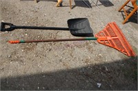 Shovel And Fan Rake Lot