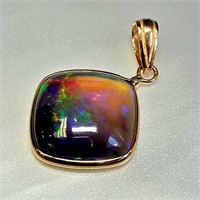 Certified 14K Opal(3.6ct) Pendant