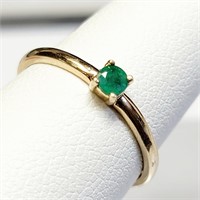 $600 10K  Emerald(0.1ct) Ring