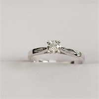 $1600 10K  Diamond(0.25ct) Ring