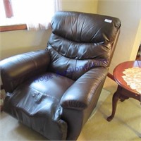 RECLINER CHAIR- BLACK COLOR