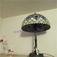 TABLE LAMP- TIFFANY LOOKNG STYLE