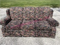 Flexsteel floral sofa (6.5ft long) nice
