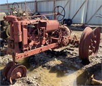 Farmall F20 Narrow Front Tractor