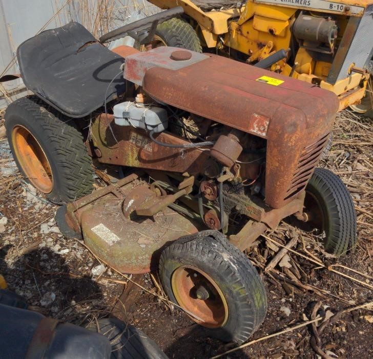 OLO Antique & Collector Tractor Auction - South Holland, IL
