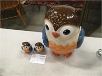 Ceramic Owl Cookie Jar & Salt/Pepper
