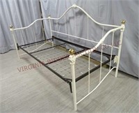 Metal Frame Daybed ~ 84" wide x 41" deep x 38" t