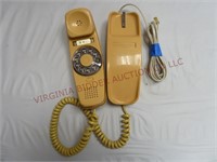 Stromerg-Carlson Slenderet Rotary Dial Phone